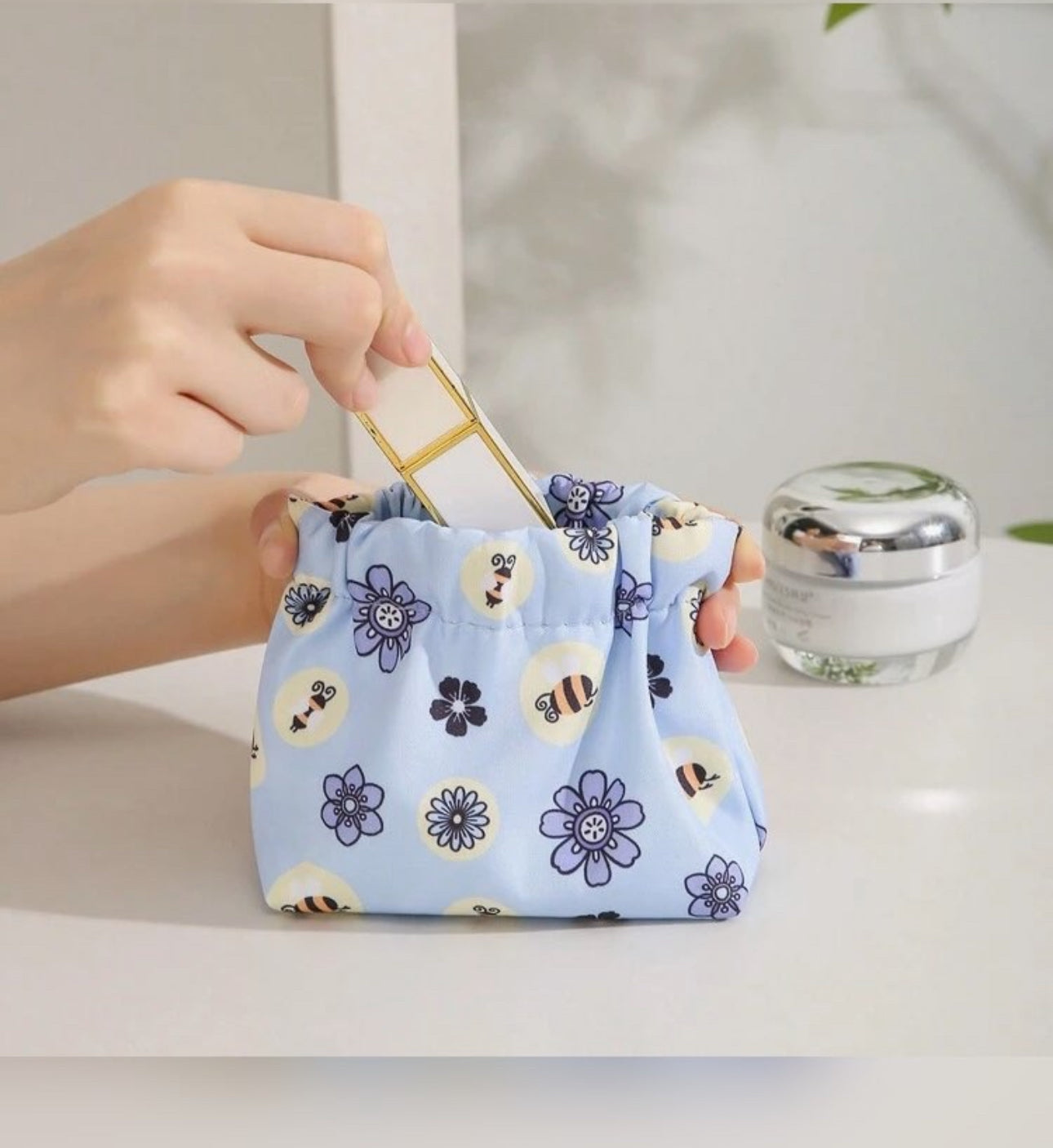 Bee Orchid Period Pack