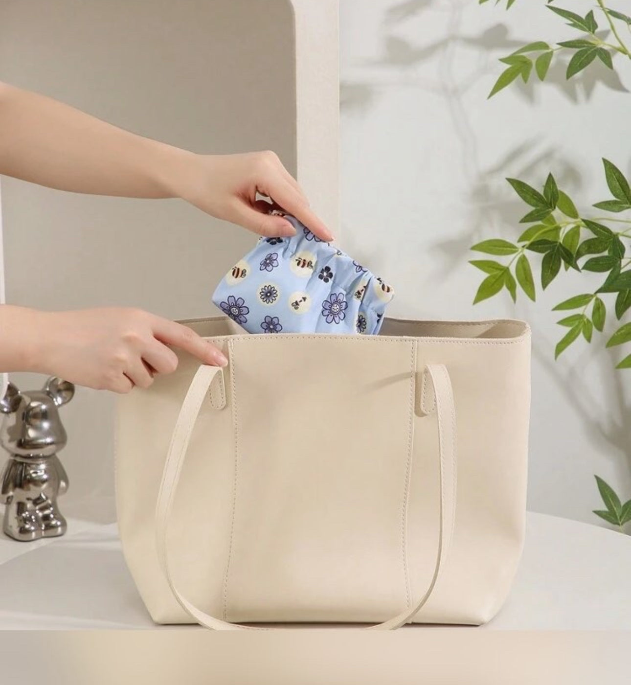 Bee Orchid Period Pack